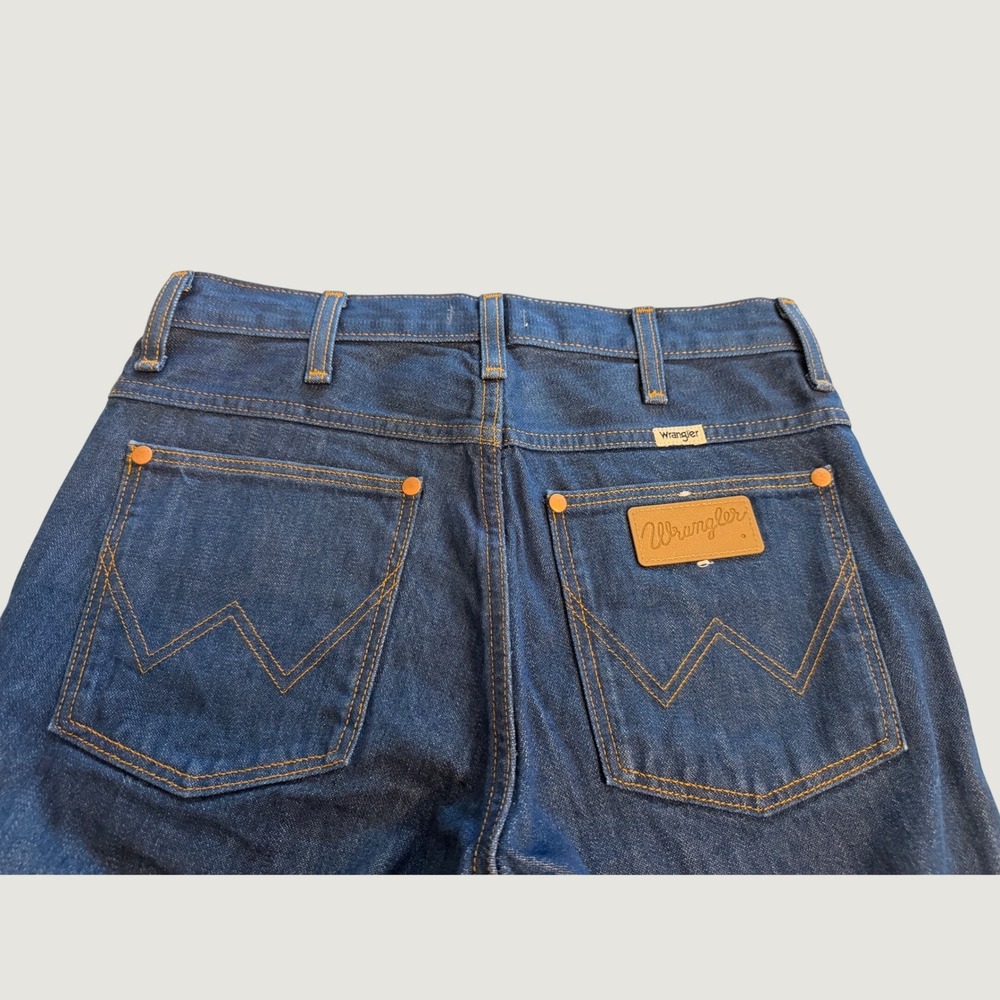 Wrangler Women's High Waisted Straight Leg Indigo Jeans 26x31 NWOT - Picture 6 of 8